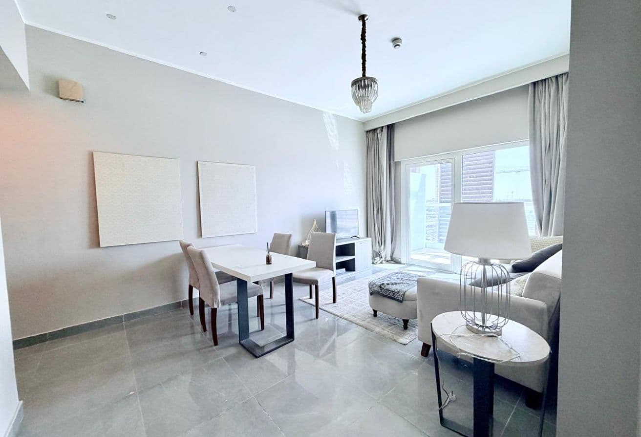 Hot Deal | Spacious | Furnished | Vacant — photo 2
