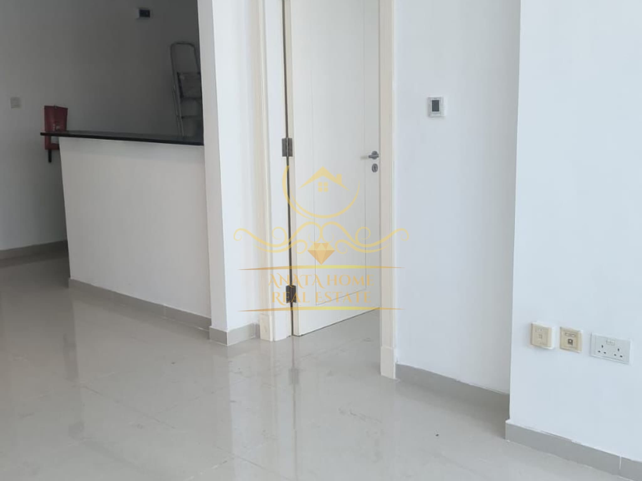 High Floor | Spacious Balcony | Vacant — photo 3