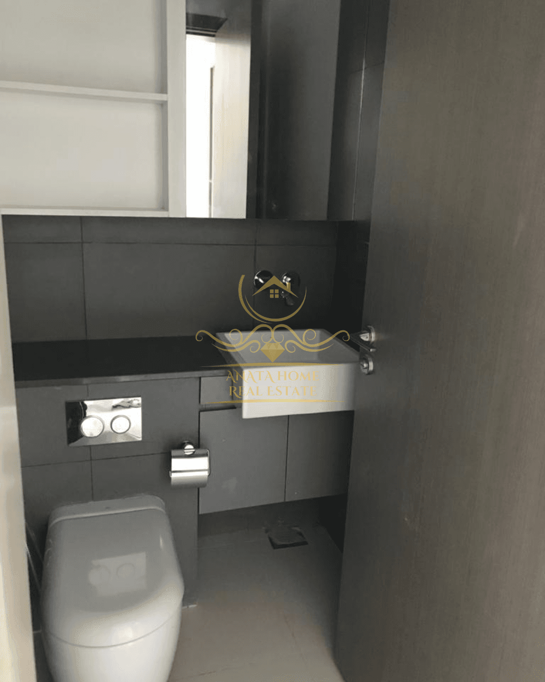 Great Views | Full Amenities | Vacant — photo 3