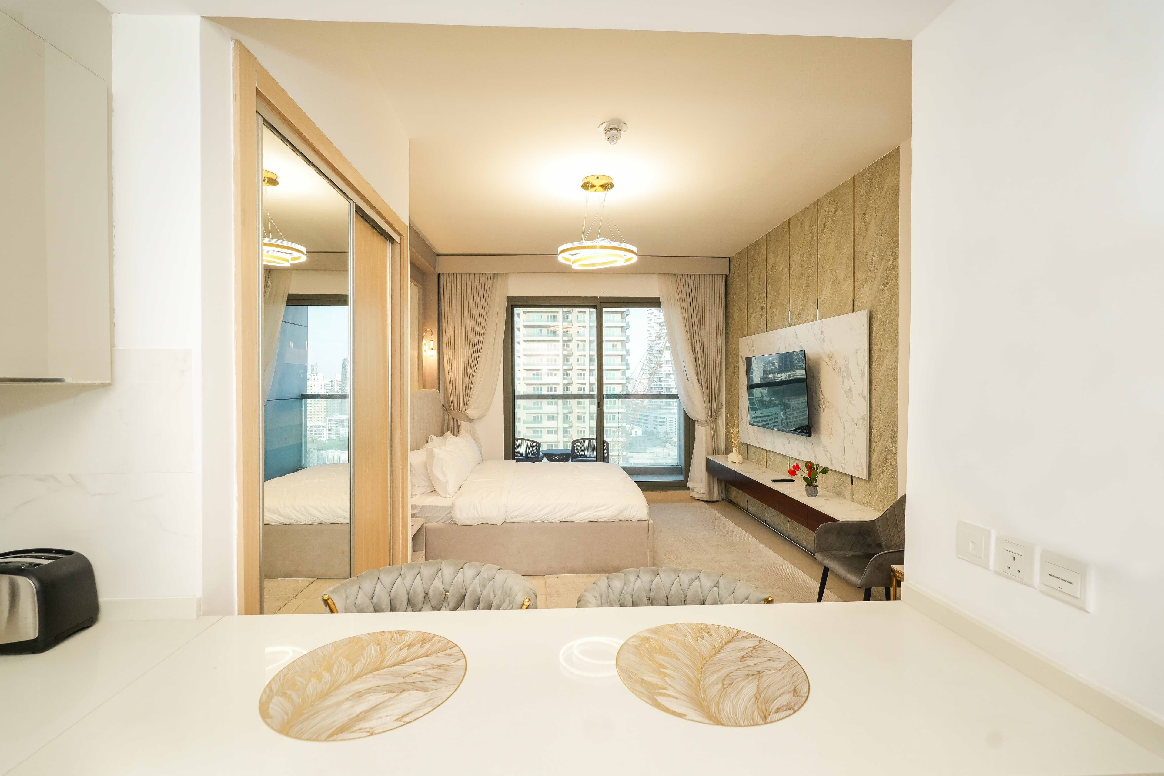 Esplora interior 10