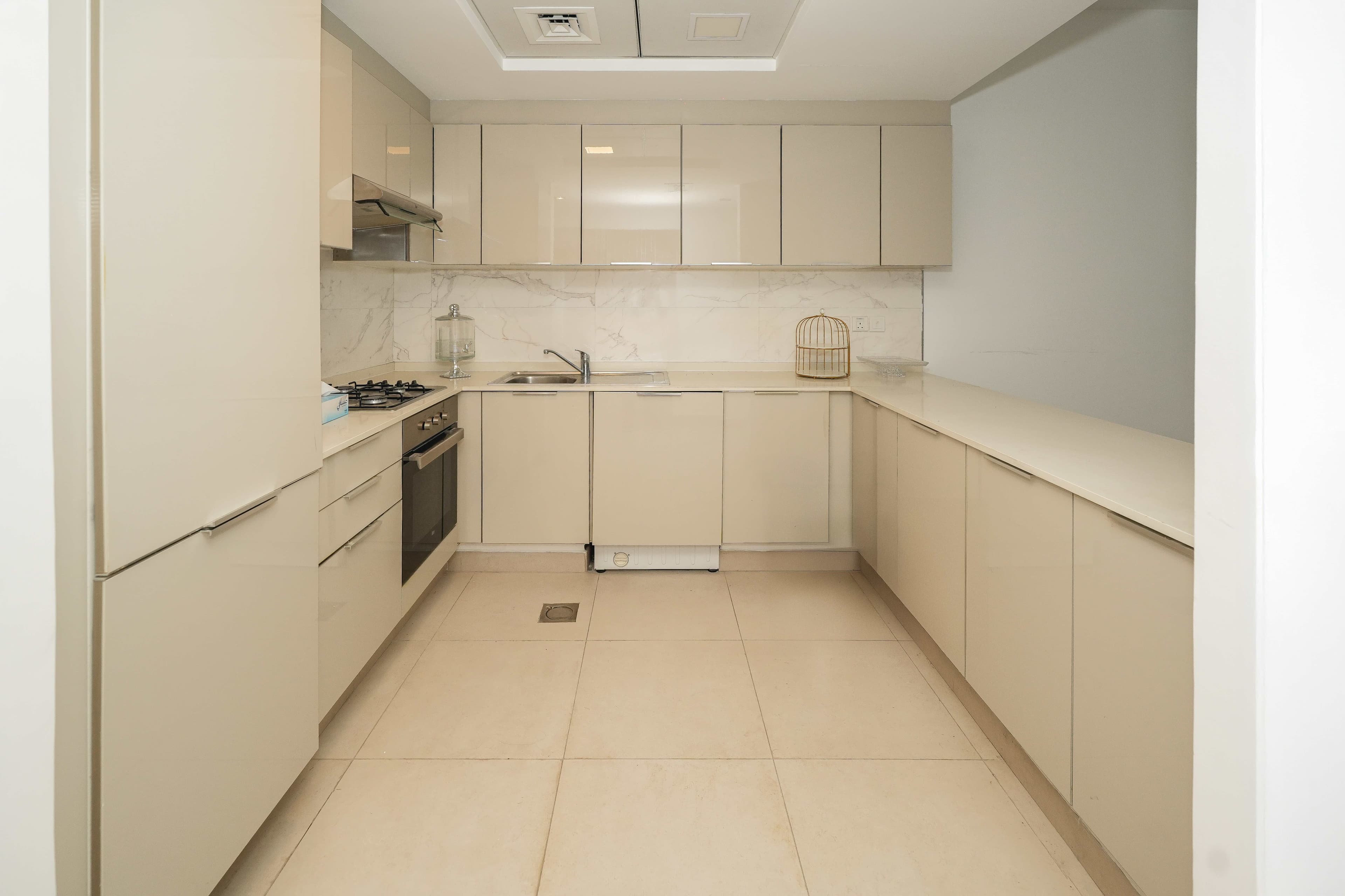 Esplora interior 18