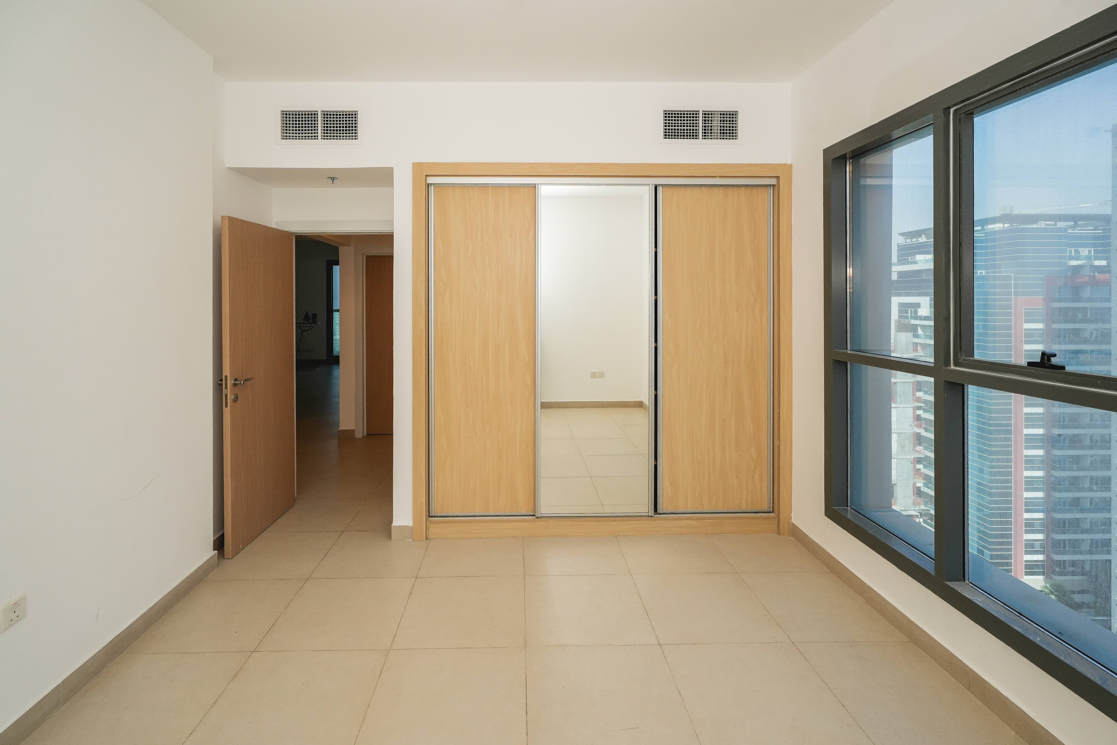 Esplora interior 22