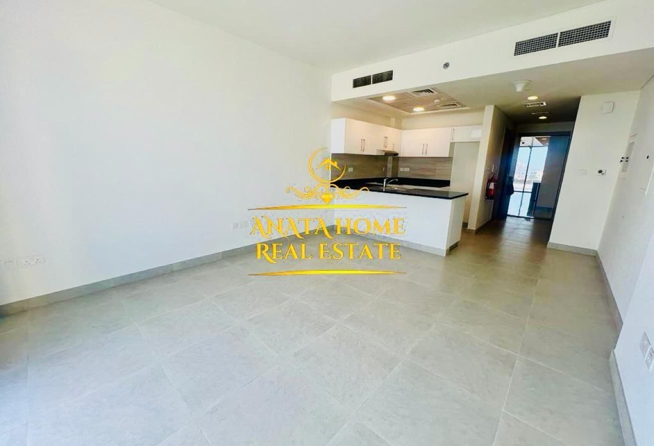 Prime Location | Great Facilities | Vacant — photo 5