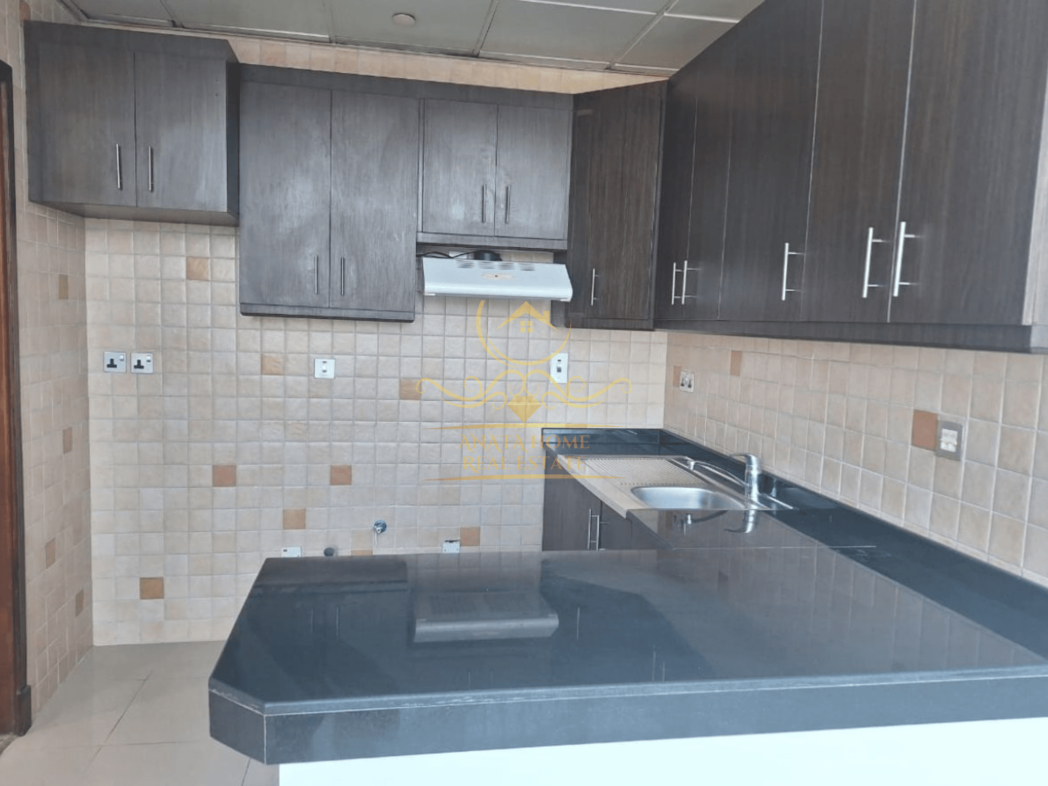 Amazing View | Premium Location | Vacant — photo 2