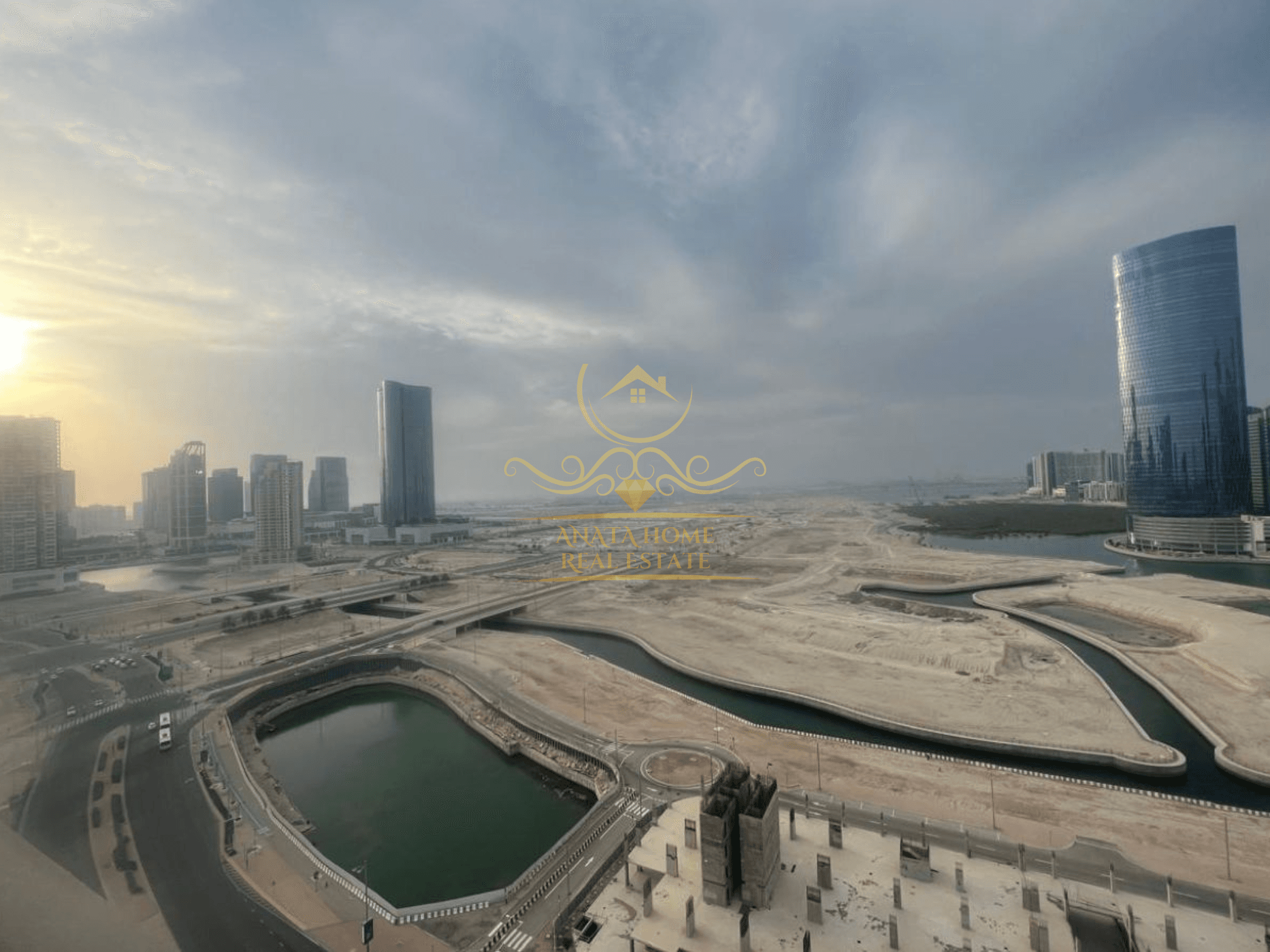 Spacious Layout | Canal View | Vacant — photo 4