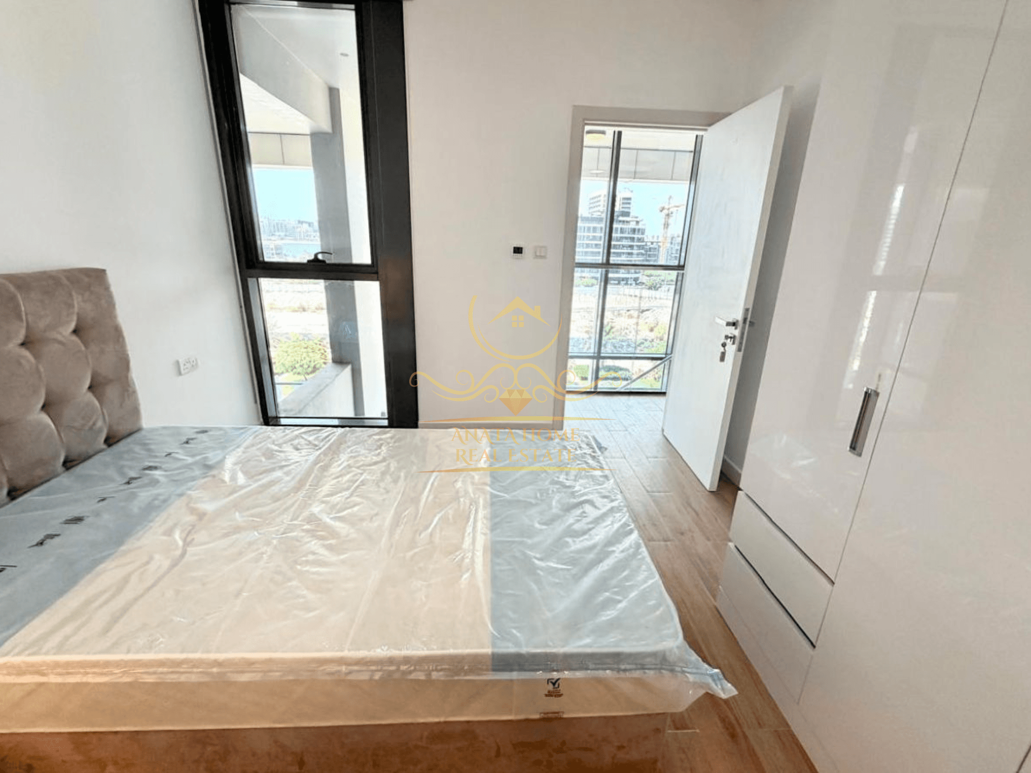 Elegantly Furnished | Premium Amenities | Hot Deal — photo 5
