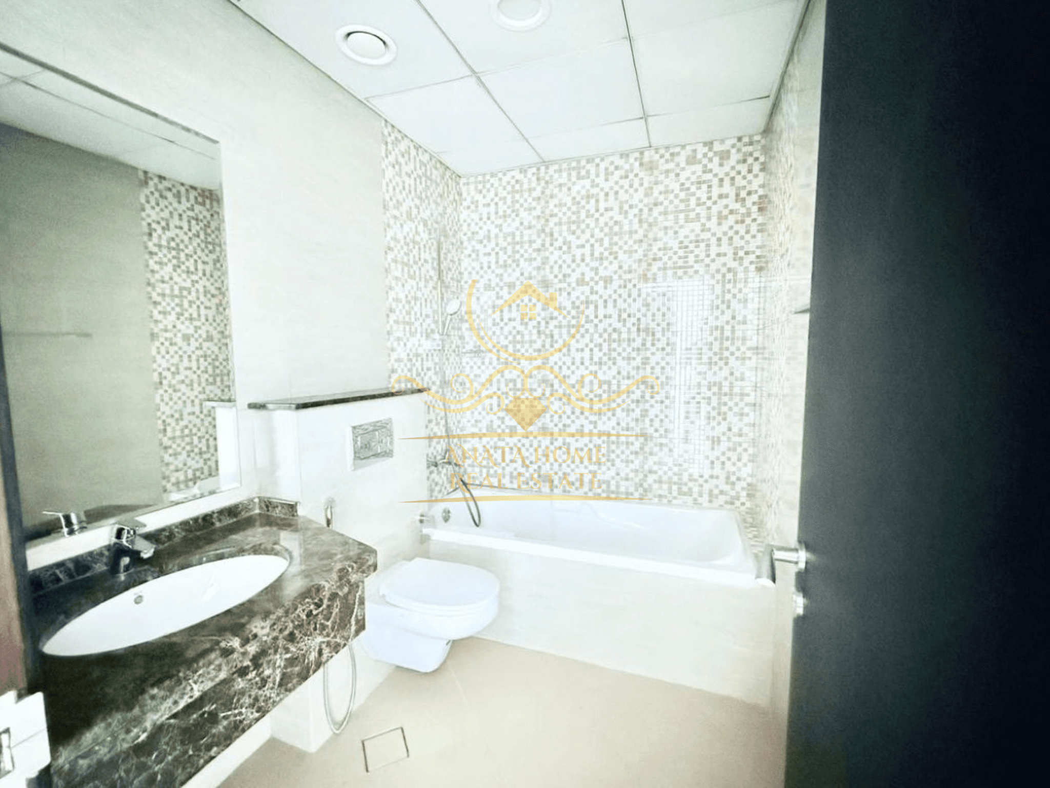 Well Maintained 2BHK | All Amenities | Vacant — photo 4