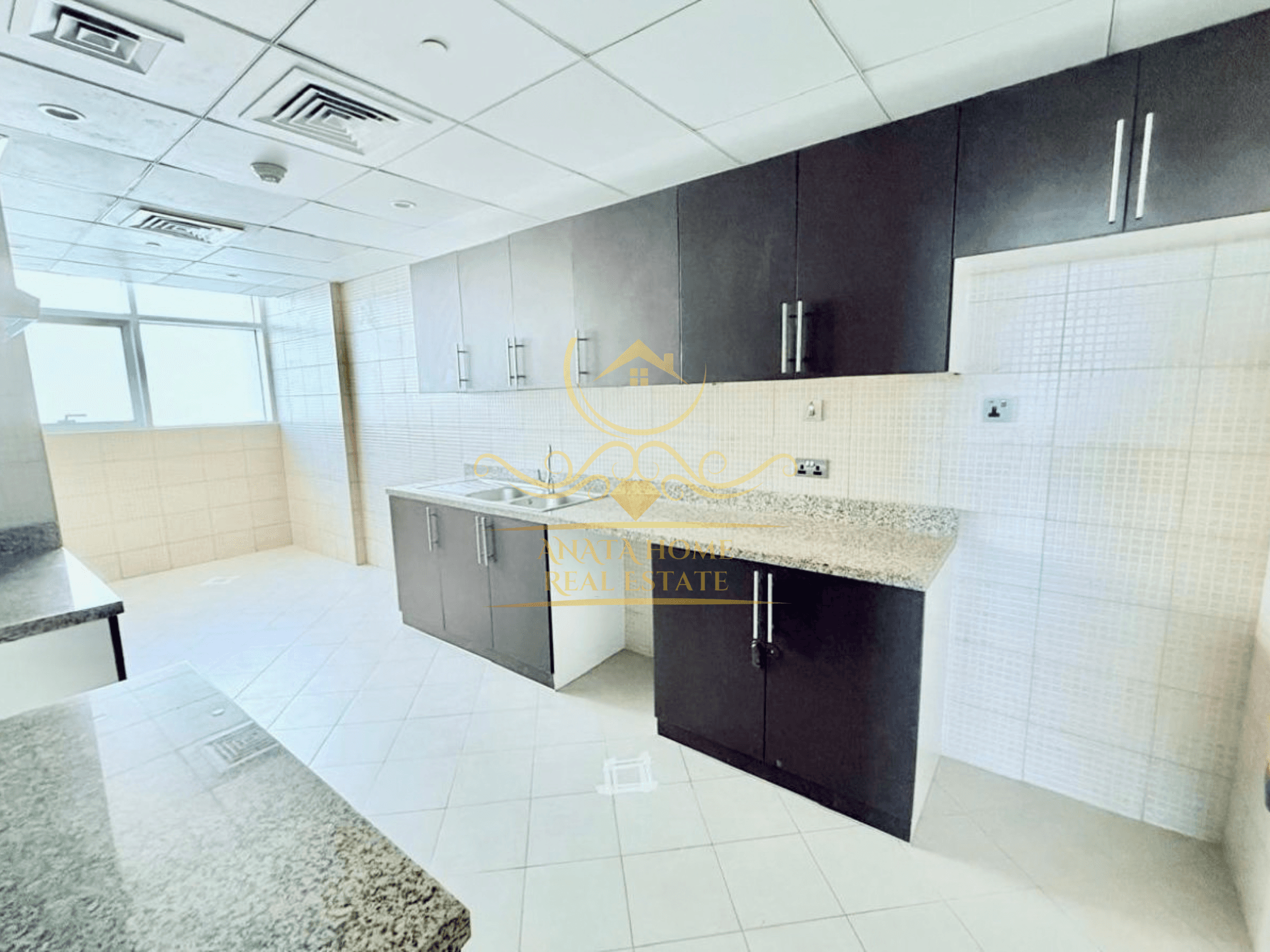 Well Maintained 2BHK | All Amenities | Vacant — photo 5