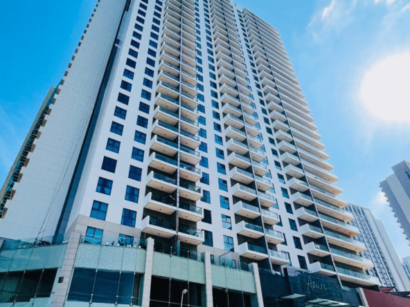 Azure Tower, Al Reem Island, Abu Dhabi – modern apartment building with amenities